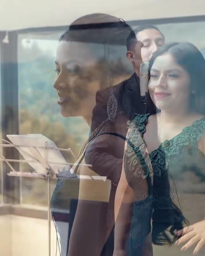 [COMPLETO] 0765H1030 S0083 Esta señorita pensó ganarse la corona pero su plan le falló Estefany