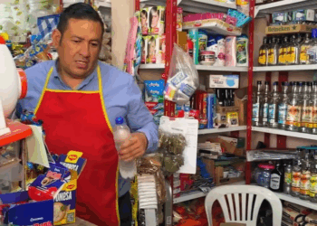 [COMPLETO] 0739H1114 S0088 Colegialas hicieron justicia por sus propias manos, el motivo te dejará asombrado Vicky Salazar