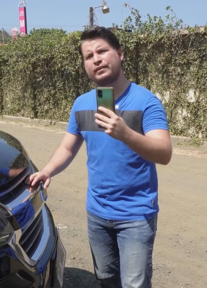 [COMPLETO] 0767H1114 S0089 Encuentra a su esposa saliendo de este lugar, mira lo que pasa La Mosquera Reflexiones