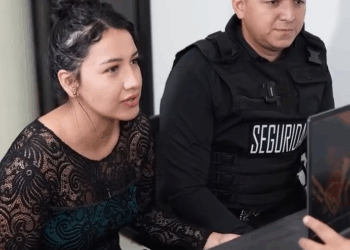 [COMPLETO] 0778H1114 S0089 Guardia acusa a la Esposa de su Jefe de hacer esto Final Inesperado La Mosquera Reflexiones