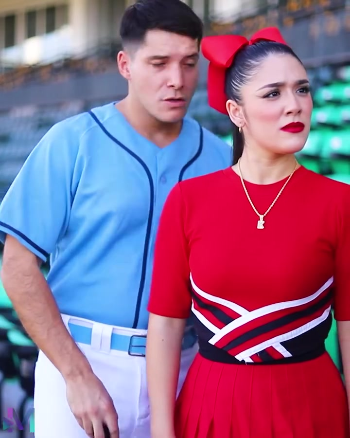 [COMPLETO] 0009H1030 Beisbolista guapo me salva de mi ex Elsa Soto