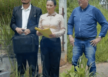 [COMPLETO] 0088H1030 Presumía su carro nuevo a su vecina que le prestó una garantía para que lo compre