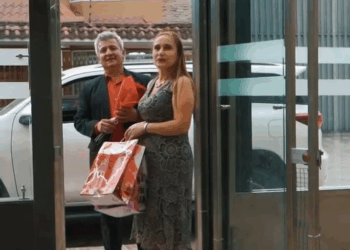 [COMPLETO] 0093H1114 S0087 Increíble como esta madre intento casar a su hija por dinero y paso esto La VIDA SIGUE