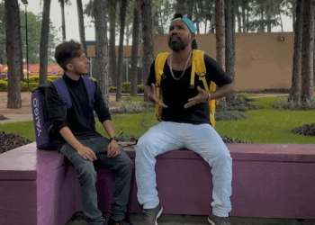 [COMPLETO] 0099H1030 Esta mujer 3stαfαbα de esta manera a estos deliverys