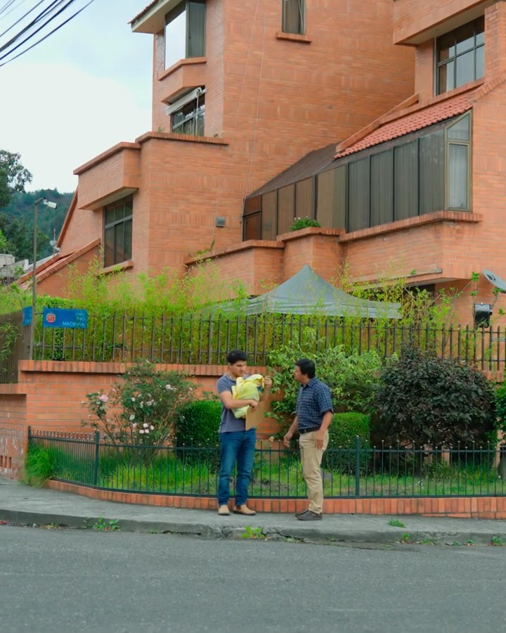 [COMPLETO] 0103H1126 S0094 Este hombre se quedó solo con su hijo y pasó esto