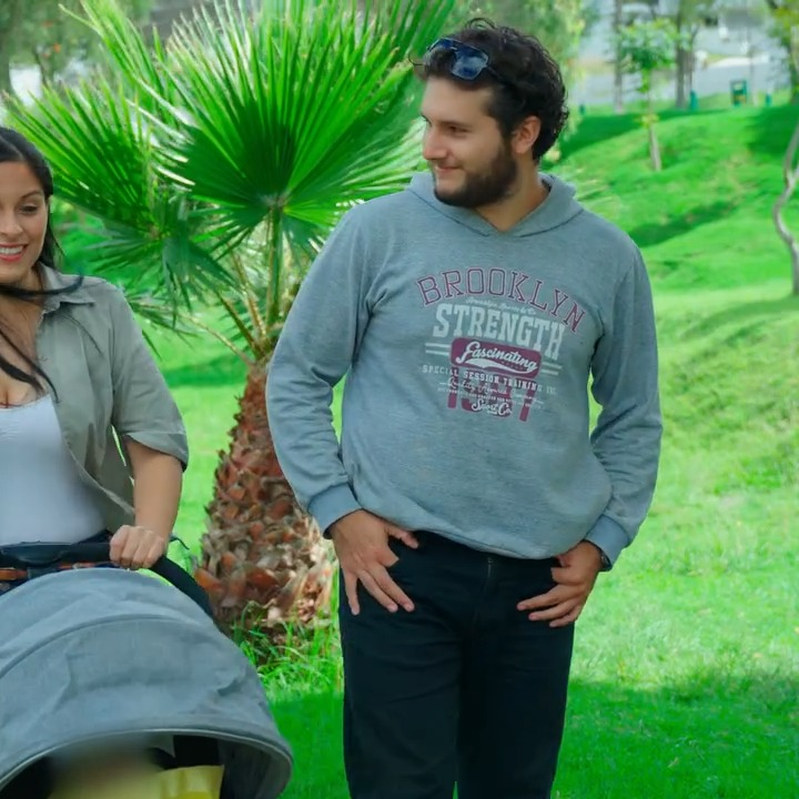 [COMPLETO] 0112H1126 S0094 Este hombre descubrió lo que hacía su esposa y su chofer, mientras el salía a trabajar y tomó esta d