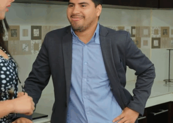 [COMPLETO] 0120H1126 S0094 Quiso engañar a su esposa con su prima, sin imaginar como iba a terminar