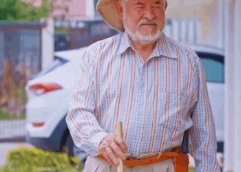 [COMPLETO] 0137H1126 S0094 La historia de tres ángeles que visitaron a una familia humilde