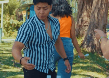 [COMPLETO] 0156H1126 S0094 Se aprovechaba de su hermano para no trabajar y comer gratis pero su novia le dio una gran lección