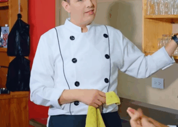 [COMPLETO] 0157H1126 S0094 Hermosa mujer le dio de probar de su propio chocolate a albañil irrespetuoso