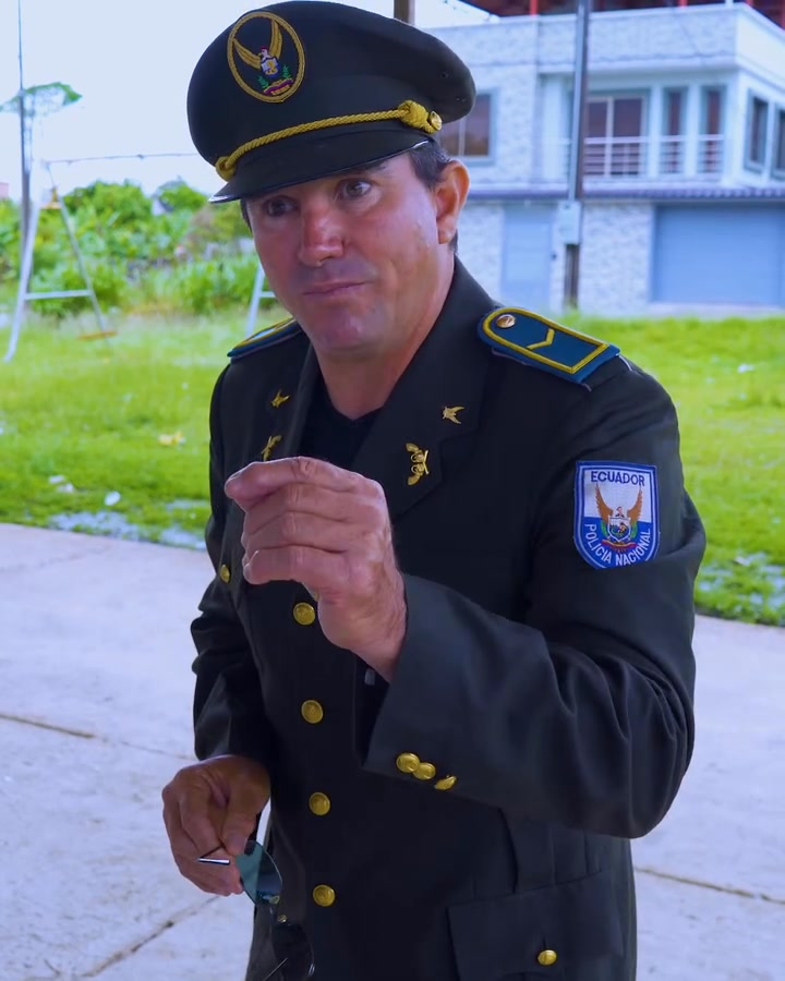 [COMPLETO] 0189H1126 S0095 Novia del teniente incumple la ley pero esta policía le da una gran lección #motivacion #viral #re