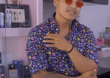 [COMPLETO] 0206H1126 S0095 Le ofrecieron dinero para convertirla en una súper modelo y este fue el resultado Yomi