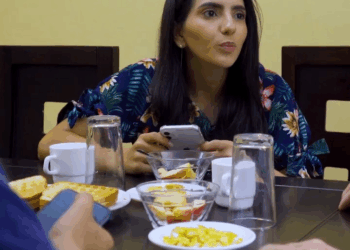 [COMPLETO] 0248H1126 S0095 Hijos Ignoran a su papá solo por estar en el celular Yomi