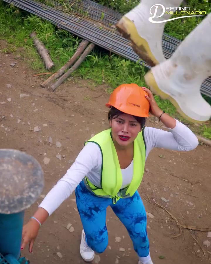 [COMPLETO] 0299H1126 S0097 Mujer por estar en el celular dscudo a su Hija sin pensar que todo saldría a la luz Destino Millon