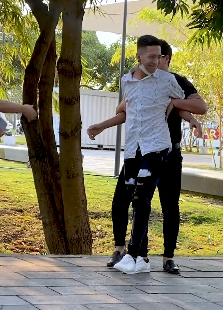 [COMPLETO] 0047H1126 S0087 Mi EX me persigue y ellos me ayudan La Mosquera Reflexiones