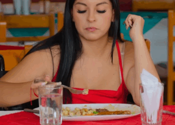 [COMPLETO] 0086H1126 S0094 Mi cita huyó al ver mi silla de ruedas