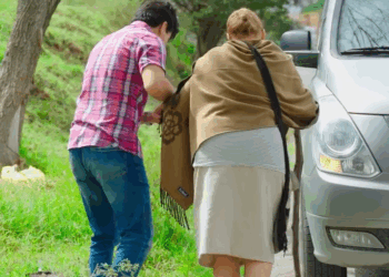 [COMPLETO] 0090H1126 S0094 El pasajero que me enseñó a valorar a mi madre