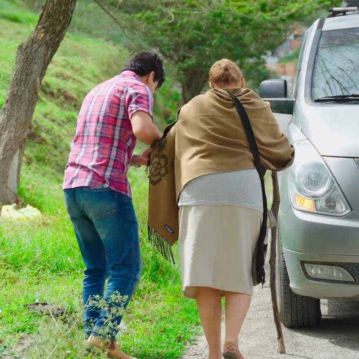 [COMPLETO] 0090H1126 S0094 El pasajero que me enseñó a valorar a mi madre